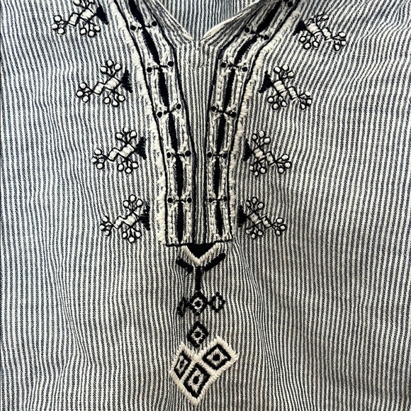 Abercrombie & Fitch Embroidered Blue Women's Top - Picture 8 of 10